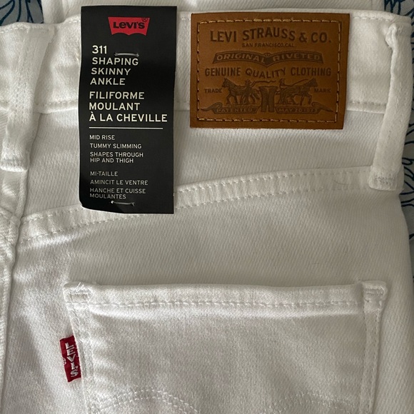 Levi’s 311 Shaping Skinny Ankle white jean pants - Picture 9 of 11
